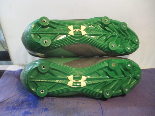 Load image into Gallery viewer, Used Under Armour Nitro Cleats Adult Size 9.5 - no metal spikes
