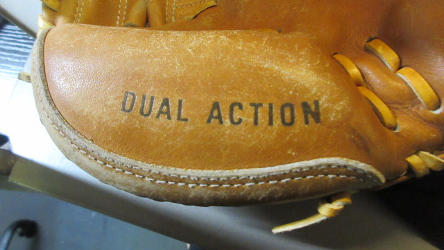 Load image into Gallery viewer, Used Hy Sport 3480 Dual Action Leather Catcher&#39;s Glove / Mitt - RHT
