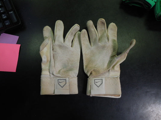 Used Nike Diamiond Elite White Batting Gloves Size Medium
