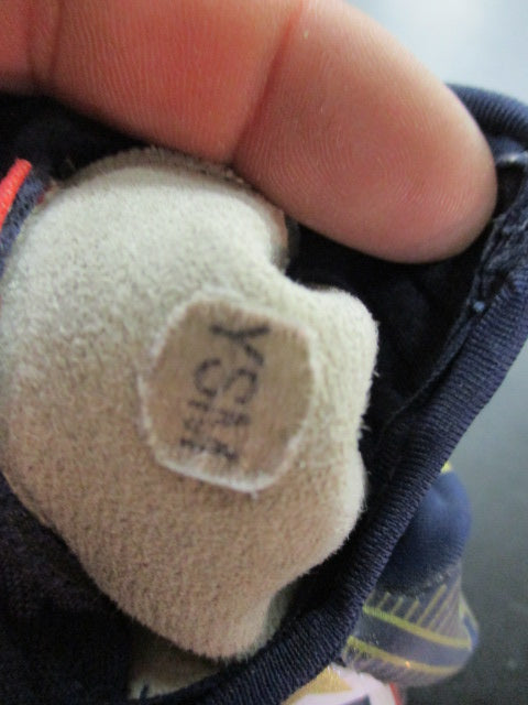 Load image into Gallery viewer, Used Under Armour UA Size Youth S/M Single Football Glove - RH
