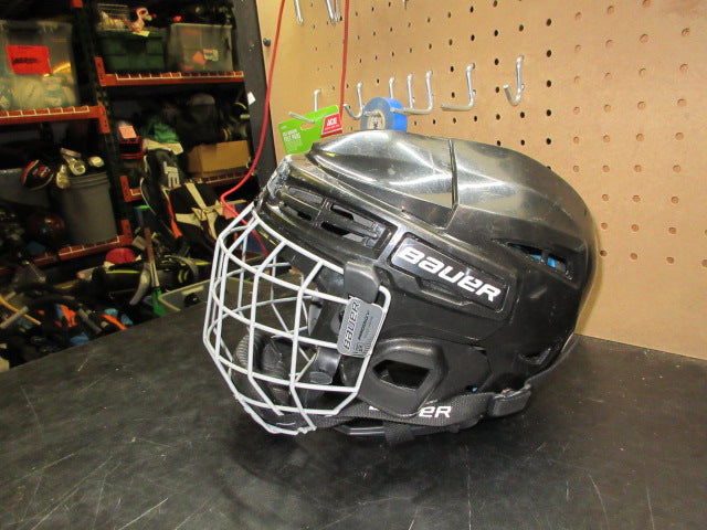 Load image into Gallery viewer, Used Bauer Prodigy Youth Hockey Helmet - 6 - 6 5/8
