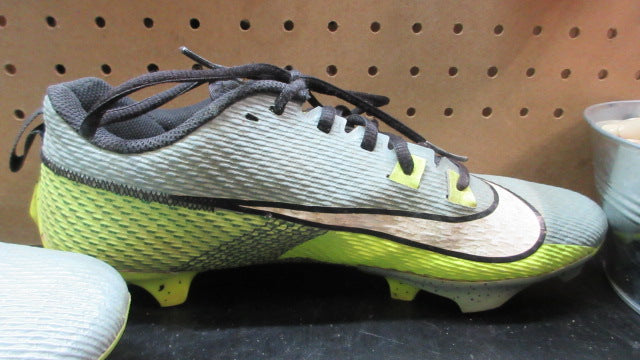 Load image into Gallery viewer, Used Nike Vapor Edge Speed 360 2 Football Cleats - Size 10
