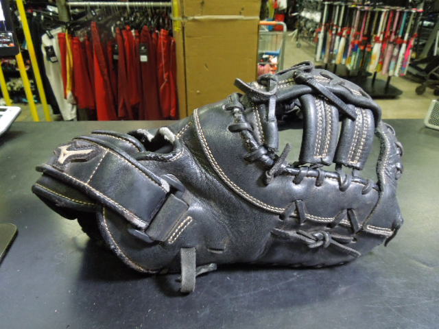 Load image into Gallery viewer, Used Mizuno MVP Prime GXF50FP RHT 13" Fastpitch Softball Glove
