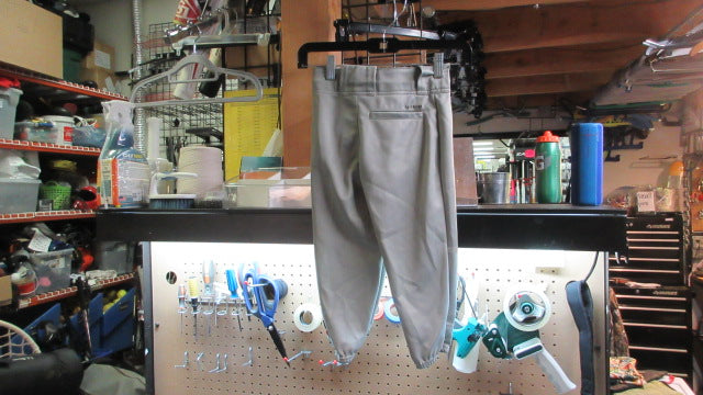 Load image into Gallery viewer, Used Adidas Girls Softball Pants - Size 5
