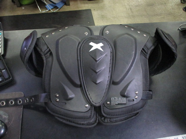 Load image into Gallery viewer, Used Xenith Fly Youth Shoulder Pads Size Small
