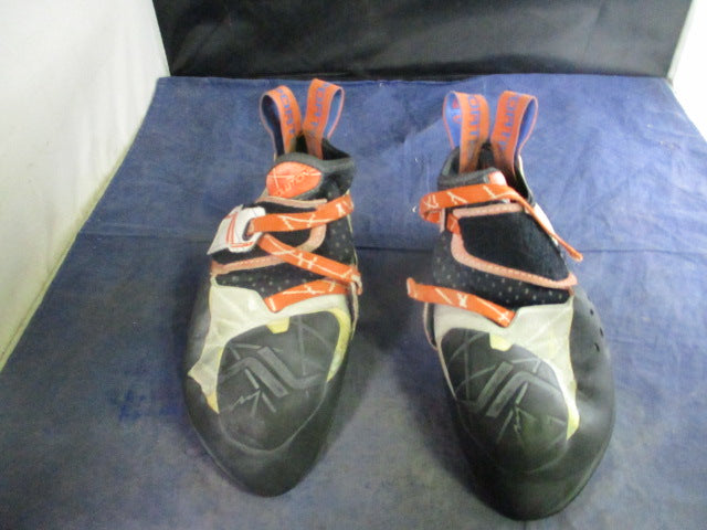 Load image into Gallery viewer, Used La Sportiva Solution Climbing Shoes Women Size 7 - worn strap
