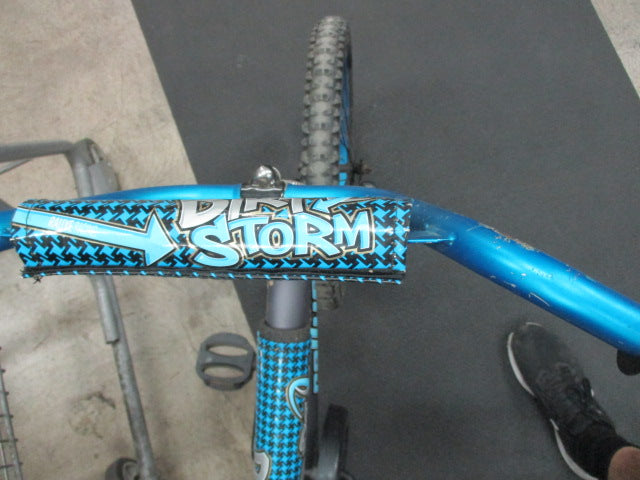 Load image into Gallery viewer, Used Rallye Dirt Storm Kiss 18" BMX  Bicycle
