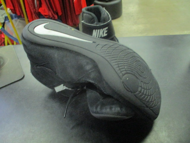 Load image into Gallery viewer, Used Nike Wrestling Shoes Size 11.5
