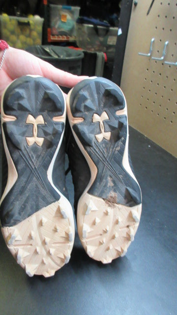 Used Under Armour Leadoff Baseball Cleats - Size Youth 5