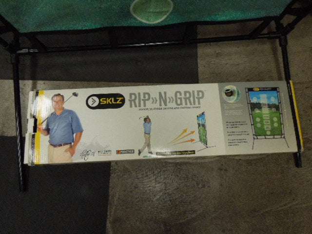 Load image into Gallery viewer, Used SKLZ Rip n Grip Golf Shot Trainer No Felt Balls or Hitting Green
