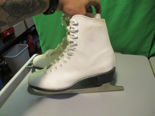 Used SLM Size 7 White Figure Skates (Need Insoles)
