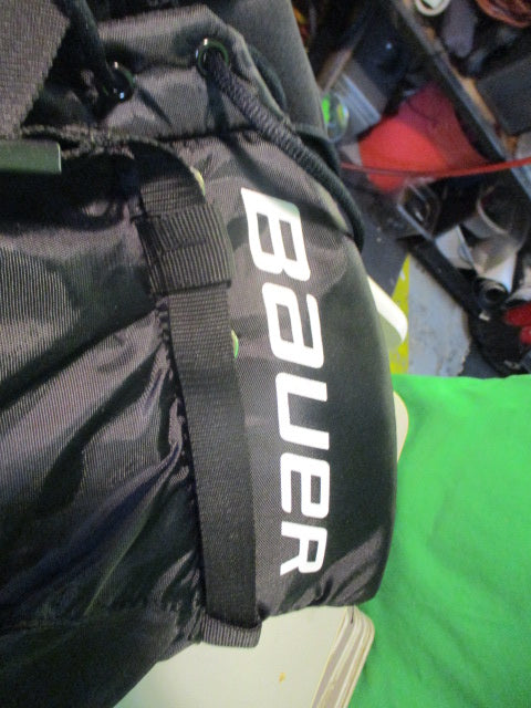 Load image into Gallery viewer, Used Bauer LiL Sport Youth Small Hockey Breezers
