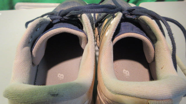 Load image into Gallery viewer, Used New Balance Mens 9.5 Fresh Foam Shoes
