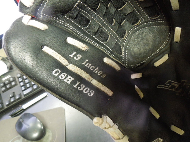 Load image into Gallery viewer, Used Mizuno Shadow Pro Model RHT 13" Softball Glove
