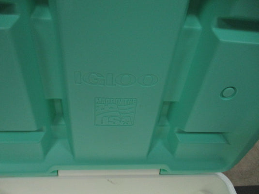 Used Igloo 60 Quart 4 Day Mint Rolling Cooler