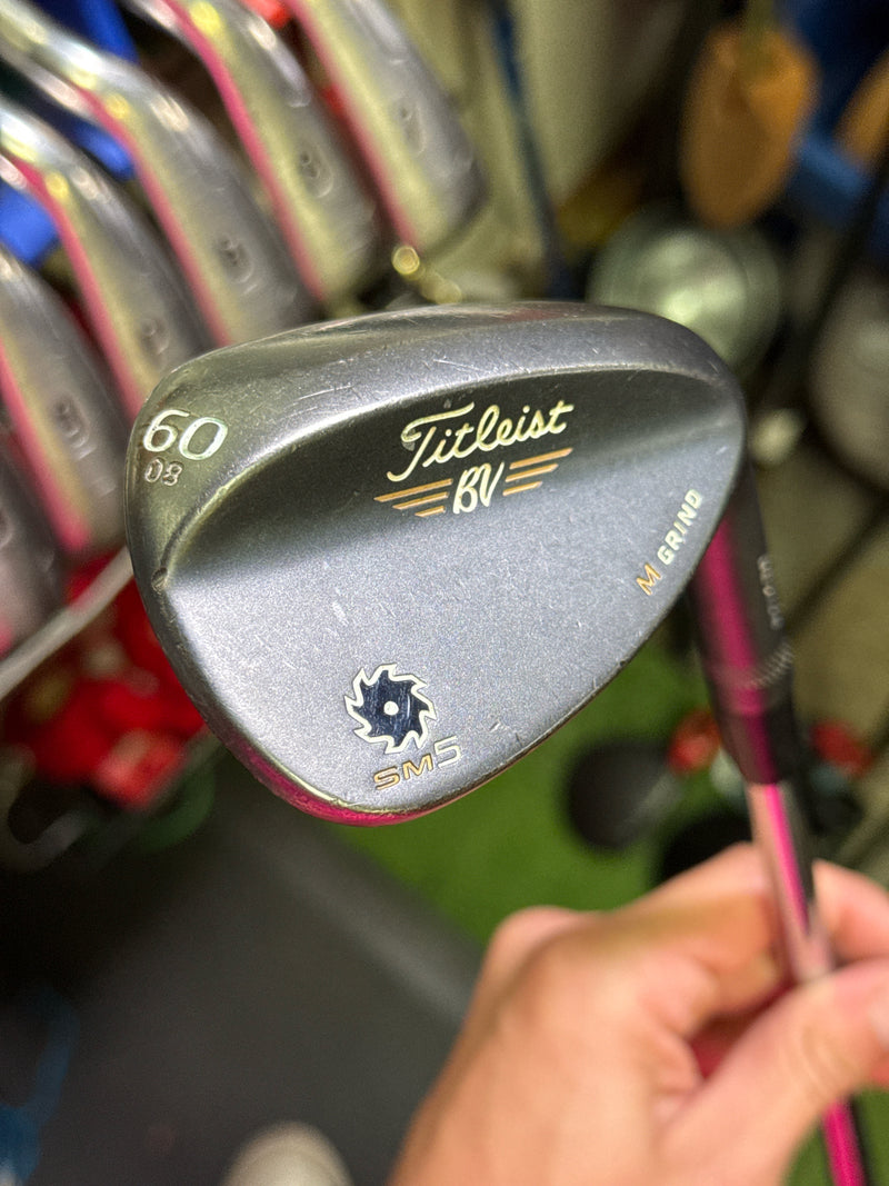 Load image into Gallery viewer, Used Titleist Vokey Design SM5 60º Right Hand M Grind Lob Wedge
