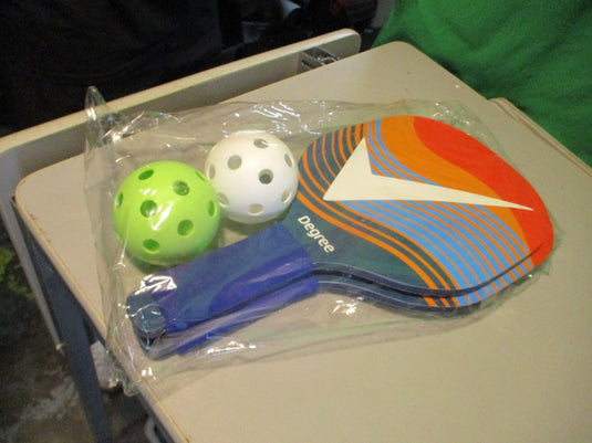 Degree Pickleball Set W/ 2 Balls