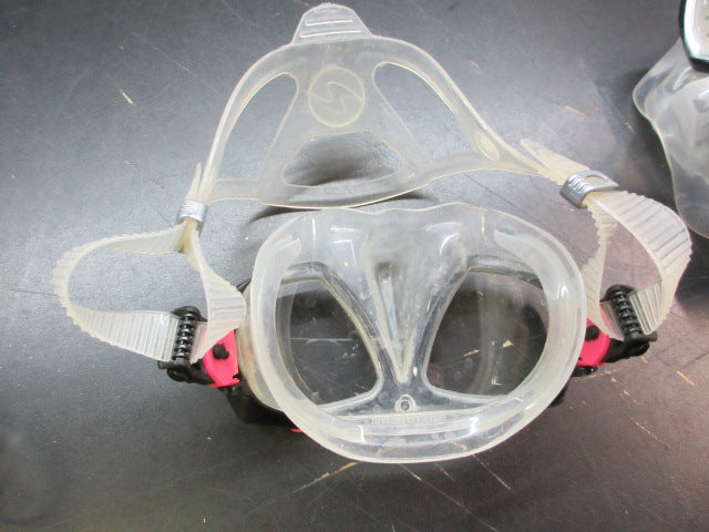 Load image into Gallery viewer, Used Aqua Lung Look2 Scuba Mask
