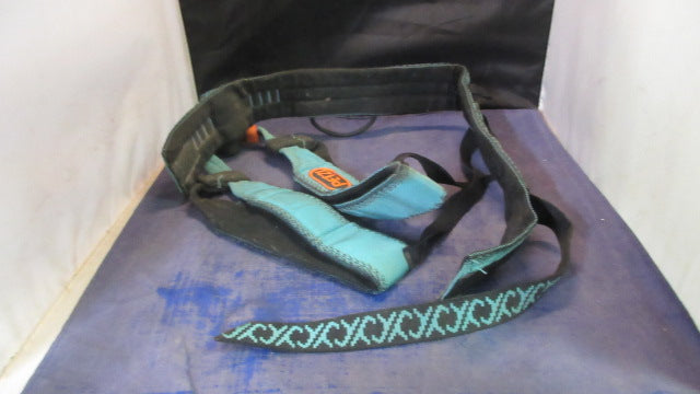 Load image into Gallery viewer, Used Petzl Mercury C31 Climbing Harness - broken plastic rings
