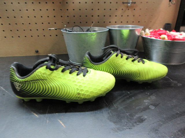 Load image into Gallery viewer, Used Vizari Stealth FG Soccer Shoes - Size Youth 1

