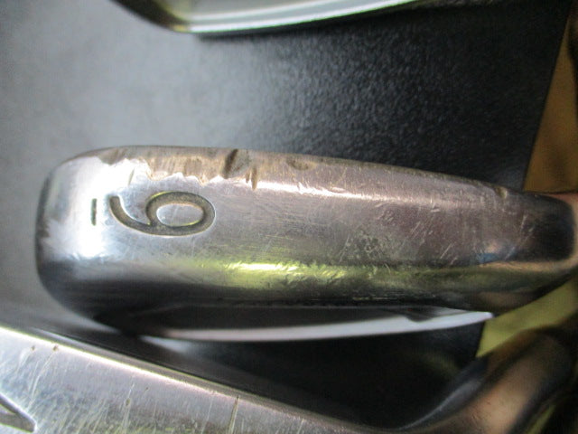 Load image into Gallery viewer, Used Titleist CB 620 Forged 6-Piece Iron Set 4-9 Irons
