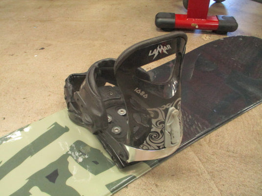 Used M3 Dischord 155cm Snowboard w/ Lamar Bindings