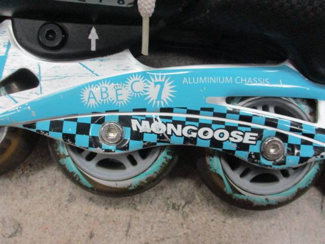 Load image into Gallery viewer, Used Mongoose Adjustable In-line Skates Size 5-8
