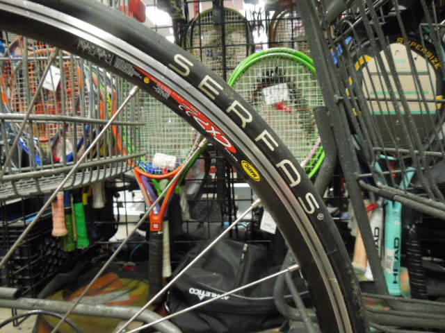 Load image into Gallery viewer, Used Specialized Secteur Sport Compact Endurance Bike 20" Frame 26" Wheels
