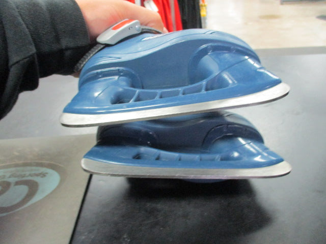 Load image into Gallery viewer, Used Bauer Lil Champ Size Youth 6/7 Ice Hockey Skates

