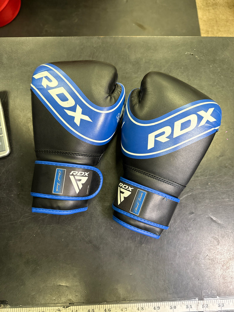 Load image into Gallery viewer, Used RDX Training Gloves 6 oz Boxing Glove
