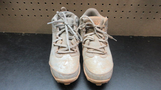 Used Under Armour B Harper 8s in Grey Size 4.5Y