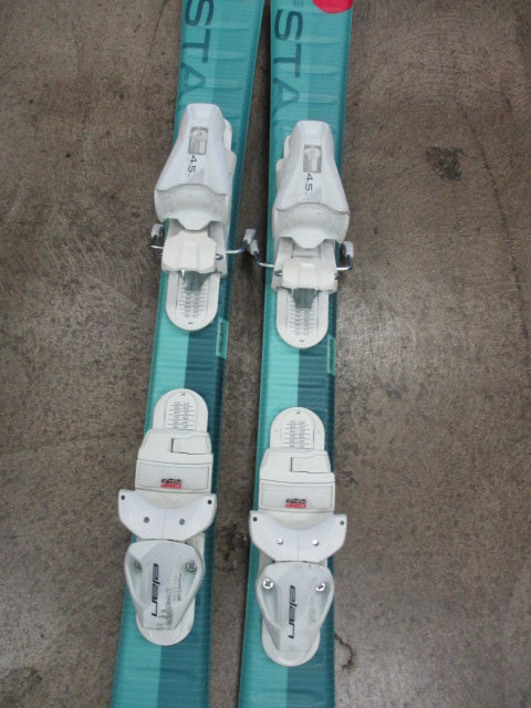 Load image into Gallery viewer, Used Elan Star Size 110CM Downhill Skis W/ Elan Bindings

