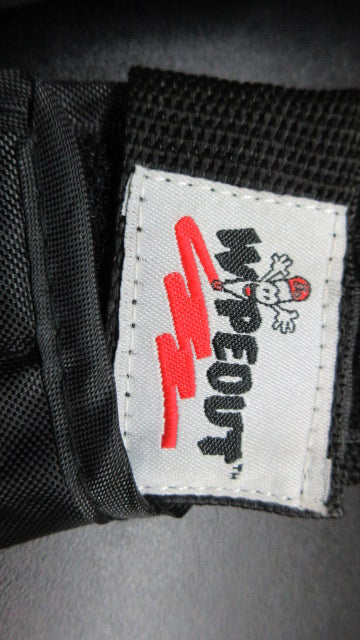 Load image into Gallery viewer, Used Wipeout Wrist Guards - Youth
