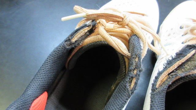 Load image into Gallery viewer, Used Nike Mens Huarache Elite 3 Low Metal Baseball Cleats - Size 9.5
