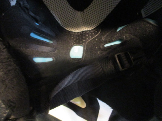 Used Salomon 56-59cm Medium Black Snow helmet (Air Bladder Not Working)
