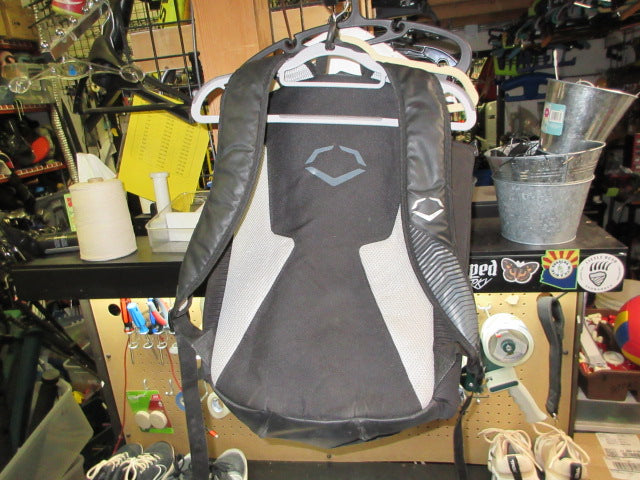 Load image into Gallery viewer, Used Evoshield Tone Set Baseball Backpack
