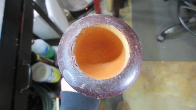 Load image into Gallery viewer, Used Professional Zinger X Series Pro Maple 33 " Wood Bat
