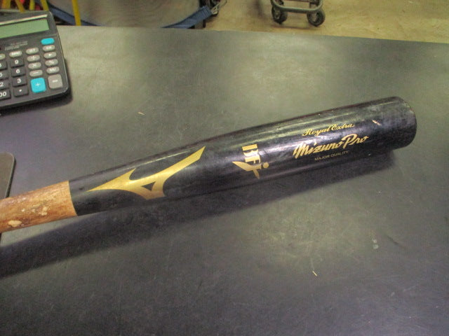 Load image into Gallery viewer, Used Mizuno Pro Major Quality Hard Maple Wood Bat 33 in 30 oz -3
