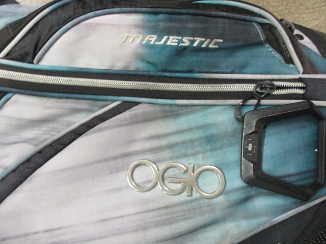 Load image into Gallery viewer, Used Ogio Majestic Lightweight Golf Cart Bag - Holes
