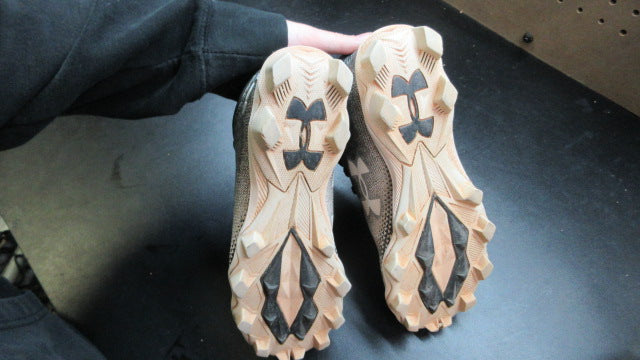 Load image into Gallery viewer, Used Under Armour Football Cleats - Size Youth 5
