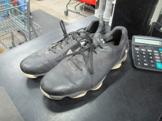 Load image into Gallery viewer, Used Under Amour Cleats in black size 11 wear to bottom spikes
