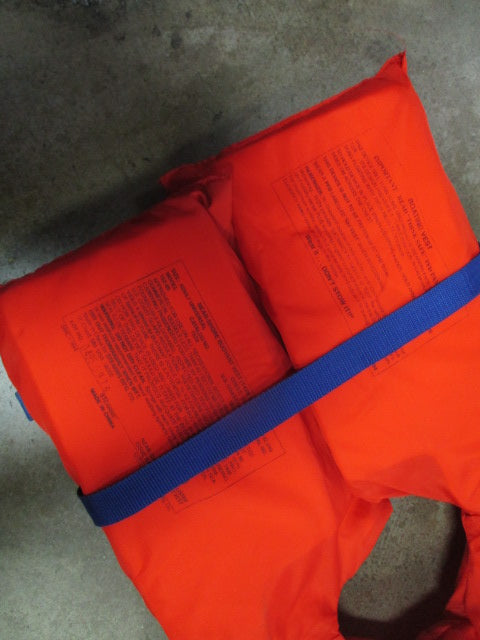 Load image into Gallery viewer, Used Stearns Single Strap Life Vest Size Adult
