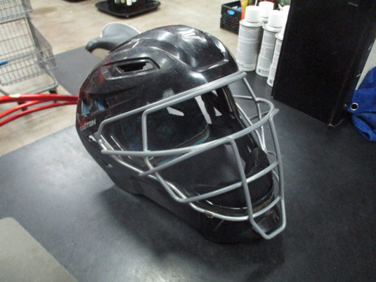 Used Easton Gametime Catchers Mask in Black Size Small 6 1/2 - 7 1/8