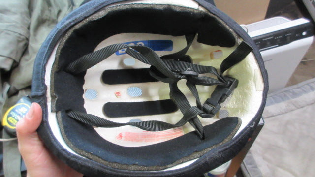 Load image into Gallery viewer, Used Giro 1986 Cycling Helmet - Size Medium
