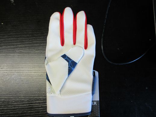 New Louisville Slugger Genuine V2 Batting Gloves - Size Adult Medium - USA