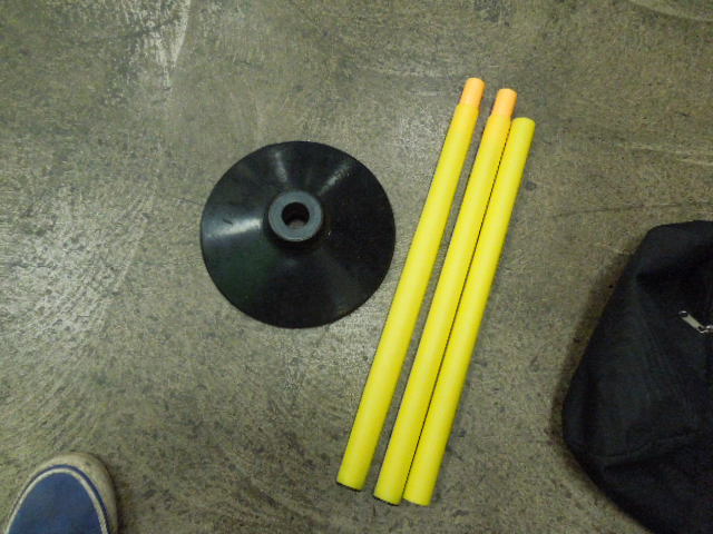 Load image into Gallery viewer, Used SEAOTTER Soccer Agility Poles Set of 5 with Carry Bag
