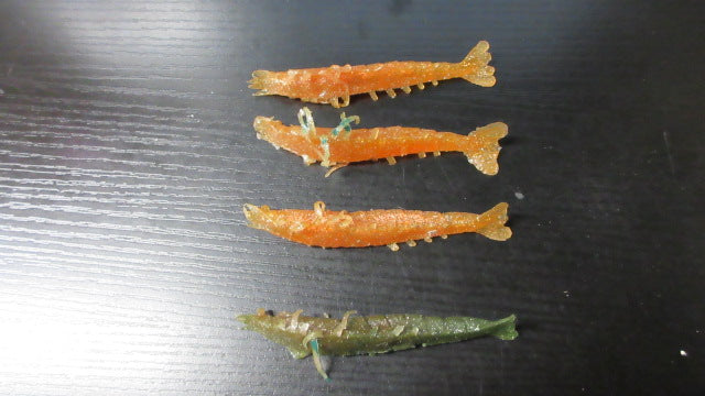 Load image into Gallery viewer, Used Shrimp Baits - 4 Shrimp
