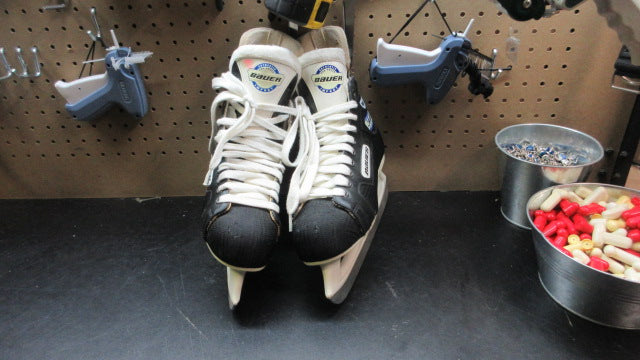 Load image into Gallery viewer, Used Bauer 30 Impact Hockey Skates - Size Medium (6)
