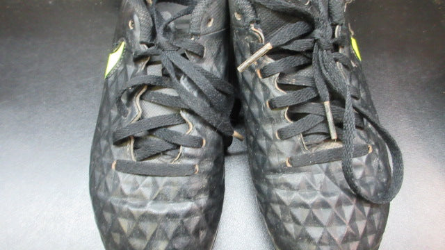 Load image into Gallery viewer, Used Nike Tiempo Soccer Cleats - Size Youth 2
