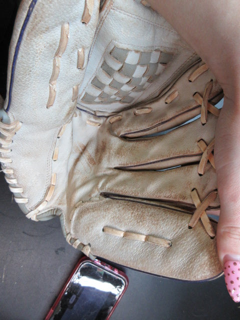Used Rawlings Sure Catch 11.5 Glove - RHT